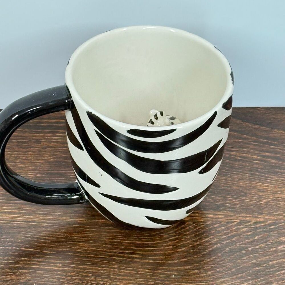 Pier 1 Imports Zebra Surprise cup size 3.5x4"
